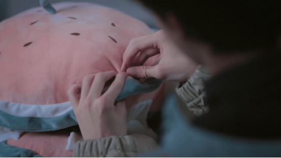 《嘘国王在冬眠》开播稿件432.png